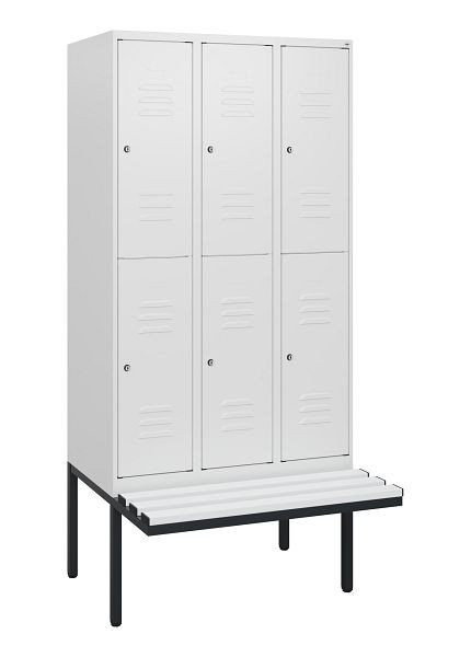 C+P Doppelstöckiger Spind Classic PLUS, 3 Abteile, 1950x900x815mm, 9016/9016, Zylinderschlösser, schwebende Sitzfläche, 0803405-30 S10089