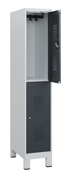 C+P Doppelstöckiger Spind Evolo PLUS, Füße, 2 Fächer, 1630x300x500mm, 7035/7016, Zylinderschloss, 0493105-10 S10039