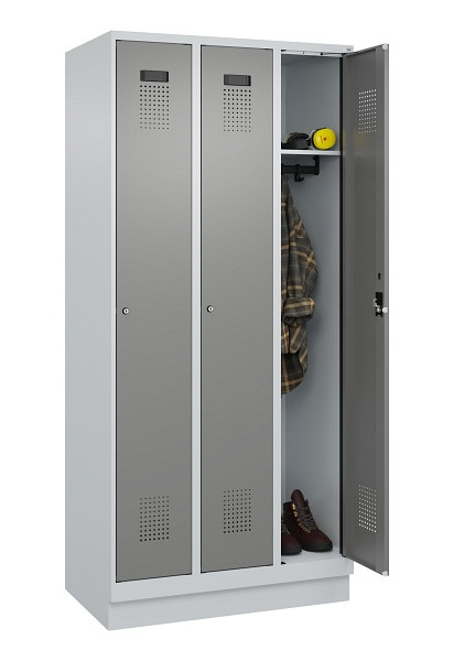 C+P Spind Evolo PLUS, mit Sockel, 3 Abteile, 1950x900x500mm, 7035/0004, Verschluss Zylinderschloss, Ablageböden 3, 049020-30 S10041