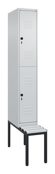 C+P Doppelstöckiger Spind Classic PLUS, Bank, 2120x300x815mm, 7035/7035, Drehriegel, mit untergebauter Sitzbank, 0803507-10 S10114