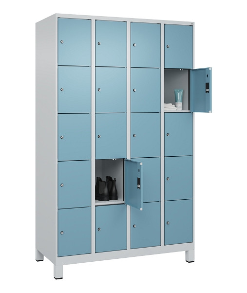 C+P Schließfachschrank Evolo PLUS, mit Füßen, 20 Fächer, 1950x1200x500mm, 7035/2406015 RDS Architekturblau, 049010-405 S10009