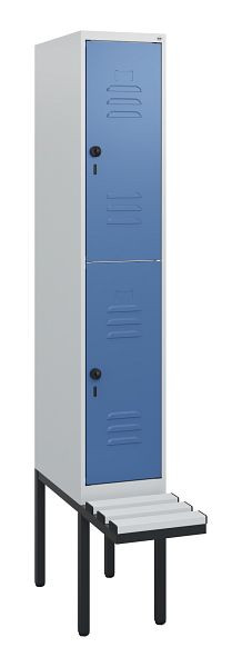 C+P Doppelstöckiger Spind Classic PLUS, 1950x300x815mm, 7035/5023, Drehriegel, mit Untergestell und schwebender Sitzfläche, 0803405-10 S10065
