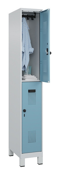 C+P Doppelstöckiger Spind Evolo PLUS, mit Füßen, 2 Fächer, 1950x300x500mm, 7035, 2406015 RDS Architekturblau, Drehriegel, 049310-10 S10009