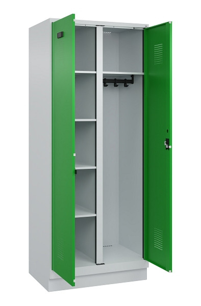 C+P Wäsche-/Garderobenspind Evolo PLUS, mit Sockel, 2 Abteile, 1950x800x500mm, 7, Frontfarbe RAL 6037 Reingrün, Zylinderschloss, 049620-22 S10038