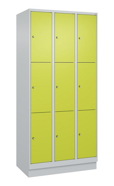 C+P Schließfachschrank Classic PLUS, Sockel, 3 Abteile mit je 3 Fächern, 1950x900x500mm, 7035/0024, 080020-303 S10010