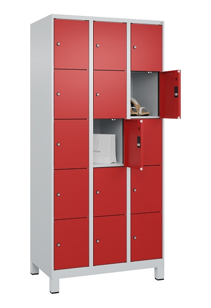 C+P Schließfachschrank Evolo PLUS, mit Füßen, 15 Fächer, 1950x900x500mm, 7035/3, Frontfarbe RAL 3000 feuerrot, 049010-305 S10003