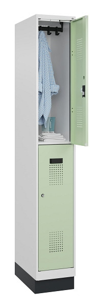 C+P Doppelstöckiger Spind Evolo PLUS, mit Sockel, 2 Fächer, 1950x300x500mm, 9016, Frontfarbe RAL 6019 Weissgrün, Zylinderschloss, 049320-10 S10046