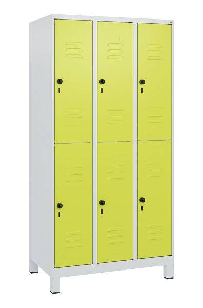 C+P Doppelstöckiger Spind Classic PLUS, Füße, 3 Abteile, 1800x900x500mm, 7035/0024, Drehriegel, 0803107-30 S10010