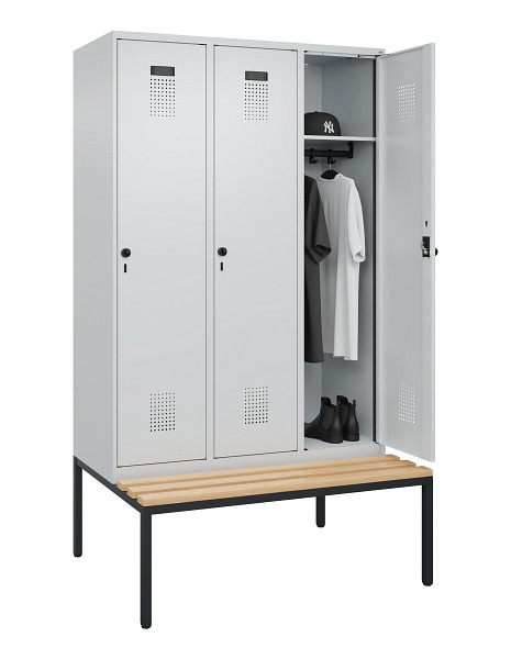 C+P Spind Evolo PLUS, 3 Abteile, 2120x1200x815mm, 7035/7035, Haken 4, Drehriegel, Sitzfläche Buche-Hartholz, Sitzbank, 0490507-32 S10013