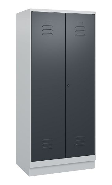C+P Umkleidespind Classic PLUS, Doppel-Spind, Sockel, 2 Abteile, 1800x800x500mm, 7035/7016, Zylinderschloss, 0800227-22P S10023