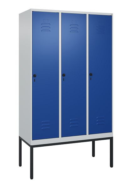 C+P Umkleidespind Classic PLUS mit Mitteltrennwand, Gestell, 3 Abteile, 2120x1200x500mm, 7035/5010, Drehriegel, 0800307-32F S10003