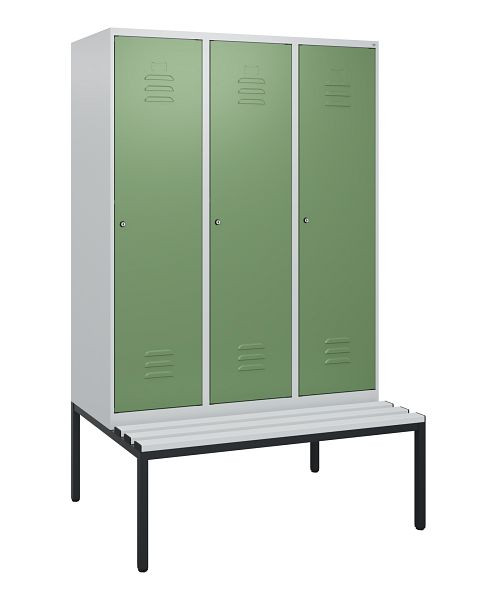 C+P Umkleidespind Classic PLUS, mit untergebauter Sitzbank, 3 Abteile, 1950x1200x815mm, 7035/6011, Zylinderschlösser, 0800505-32 S10051