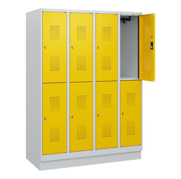 C+P Doppelstöckiger Spind Evolo PLUS, Sockel, 8 Fächer, 1630x1200x500mm, 7035/10, Frontfarbe RAL 1023 Verkehrsgelb, Zylinderschloss, 0493205-40 S10020