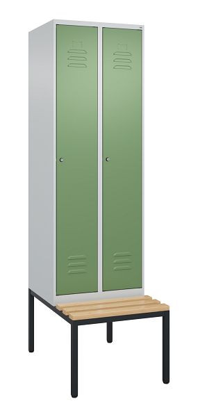 C+P Umkleidespind Classic PLUS mit Mitteltrennwand, Bank, 2 Abteile, 2120x600x815mm, 7035/6011, Zylinderschlösser, Buche-Sitzleisten, 0800507-20F S10050