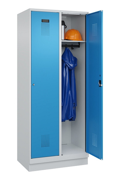 C+P Spind Evolo PLUS, mit Sockel, 2 Abteile, 1950x800x500mm, 7035/5012, Verschluss Zylinderschloss, Ablageböden 2, 049020-22 S10034
