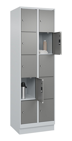C+P Schließfachschrank Evolo PLUS, mit Sockel, 10 Fächer, 1950x600x500mm, 7035/0, Frontfarbe 0005000 RDS Stahlgrau, 049020-205 S10014