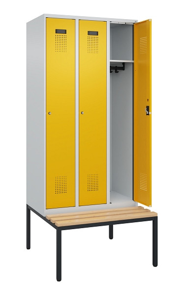 C+P Spind Evolo PLUS, 3 Abteile, 2120x900x815mm, 7035/1004, Haken 3, Zylinderschloss, Sitzfläche Buche-Hartholz, Sitzbank, 0490507-30 S10027