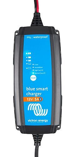 Victron Energy Akkuladegerät Blue Smart IP65 12/5 + DC-Anschluss, 1-67-011495, BPC120533064R