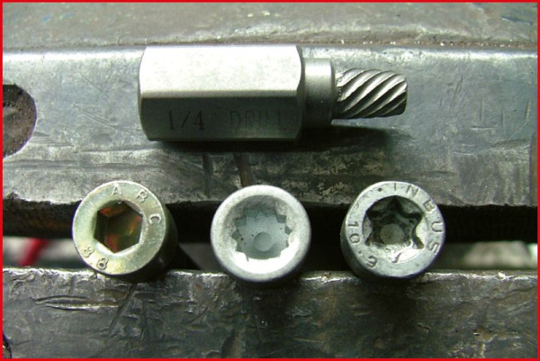 KS Tools Spiral-Schrauben- und Bolzenausdreher-Satz, 15-teilig, 150.1385
