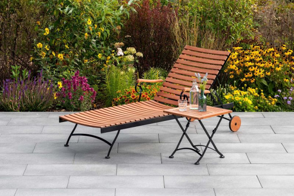Merxx Schlossgarten Set 2-teilig, 1 Schlossgarten Liege, 1 Schlossgarten Klapphocker, 45 x 45 cm, Flachstahl mit FSC Eukalyptus, 50169-309