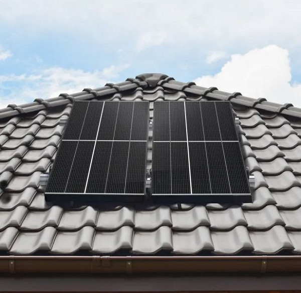 priwatt Solarmodule priRoof Duo - 600W Wechselrichter - 5m Schukokabel, DP1003001