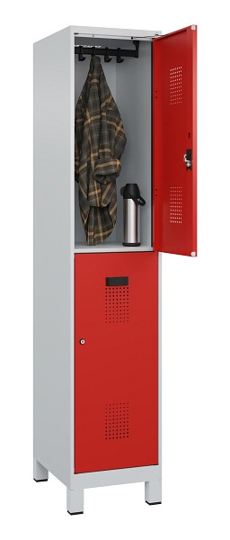 C+P Doppelstöckiger Spind Evolo PLUS, mit Füßen, 2 Fächer, 1950x400x500mm, 7035, Frontfarbe RAL 3020 Verkehrsrot, Zylinderschloss, 049310-12 S10032