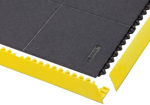 DENIOS Anti-Ermüdungsbelag CS 9.9, Naturgummi, flexibles Stecksystem, 0,9 x 0,9 m, 123376