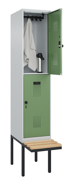 C+P Doppelstock-Spind Evolo PLUS, Bank, 2 Fächer, 2120x400x815mm, 7035/6011, Drehriegel, Sitzfläche Buche-Hartholz, 0493407-12 S10010