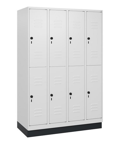 C+P Doppelstöckiger Spind Classic PLUS, Sockel, 4 Abteile, 1800x1200x500mm, 9016/9016, Drehriegel, 0803207-40 S10014