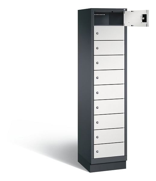 C+P Schließfachschrank Evolo, H1850xB420xT500mm, Farbe: Schwarzgrau / Lichtgrau, mit Steckdosenleiste, 48020-1210 S10179