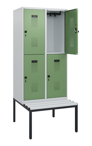 C+P Doppelstöckiger Spind Evolo PLUS, Bank, 4 Fächer, 1950x800x815mm, 7035/6011, Drehriegel, Sitzfläche Kunststoff, Sitzbank, 0493505-22 S10101