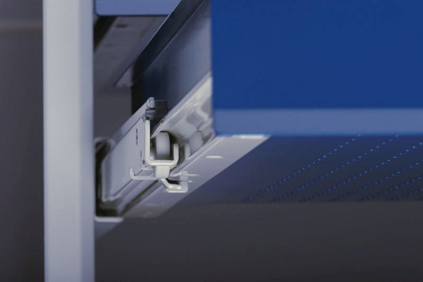 KLW Schublade 50 mm Fronthöhe - VN mit Schlitzleistenrahmen, mit Lochboden und Führungsschienen, Vollauszug, SDB, SDB-050N-SLG