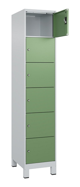 C+P Schließfachschrank Evolo PLUS, mit Füßen, 6 Fächer, 1950x400x500mm, 7035/60, Frontfarbe RAL 6011 Resedagrün, 049010-126 S10010