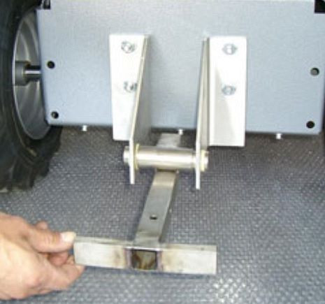 PowerPac Adapter für Zubehör (Schneeschild / Kehrbesen) für MCE400, MCECP801600