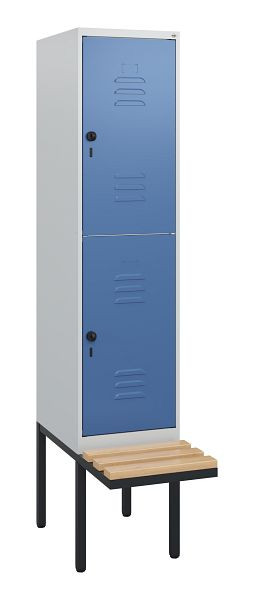 C+P Doppelstöckiger Spind Classic PLUS, 1950x400x815mm, 7035/5023, Drehriegel, Sitzleisten aus Buche, schwebende Sitzfläche, 0803405-12 S10005