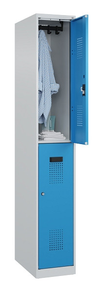 C+P Doppelstöckiger Spind Evolo PLUS, 2 Fächer, 1850x300x500mm, 7035/5012, Zylinderschloss, 049300-10 S10034