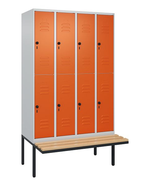 C+P Doppelstöckiger Spind Classic PLUS, 4 Abteile, 2120x1200x815mm, 7035/2004, Drehriegel, Sitzleisten aus Buche, schwebende Sitzfläche, 0803407-40 S10180