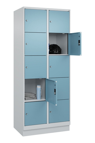 C+P Schließfachschrank Evolo PLUS, mit Sockel, 10 Fächer, 1950x800x500mm, 7035/0, Frontfarbe 2406015 RDS Architekturblau, 049020-225 S10009
