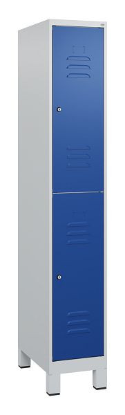 C+P Doppelstöckiger Spind Classic PLUS, Füße, 1800x300x500mm, 7035/5010, Zylinderschlösser, 0803107-10 S10018