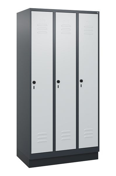 C+P Umkleidespind Classic PLUS mit Mitteltrennwand, Sockel, 3 Abteile, 1800x900x500mm, 7016/7035, Drehriegel, 0800207-30F S10013