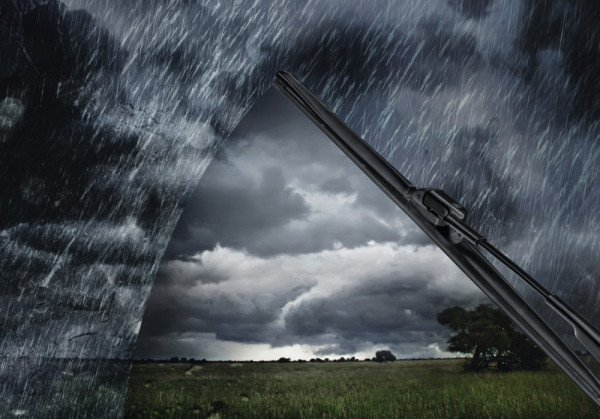 HELLA Metal Wiper Scheibenwischer, WPR13, Bügelwischerblatt, für Rechtslenker, 13", 325mm, hinten, 9XW 190 253-131