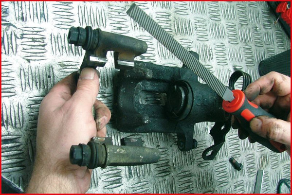 KS Tools Bremssattelfeile ohne Heft, 150mm, 161.0950, 4042146212165
