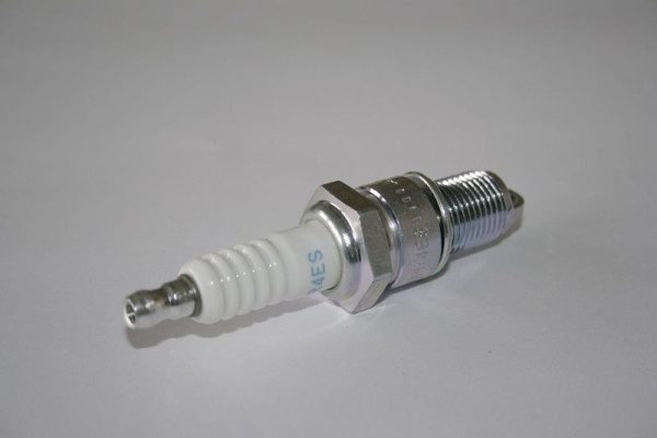 ELMAG Zündkerze für YAMAHA- Motore, MZ 175/300/360L auf ES 2500 bis 6000, 9503650