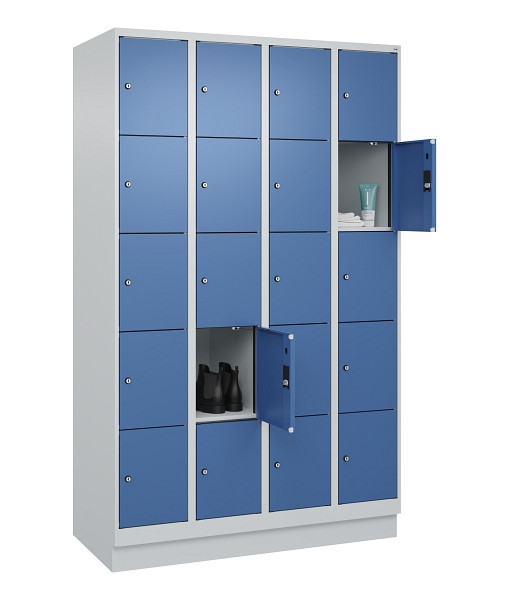 C+P Schließfachschrank Evolo PLUS, mit Sockel, 20 Fächer, 1950x1200x500mm, 7035/5023 Fernblau, 049020-405 S10008