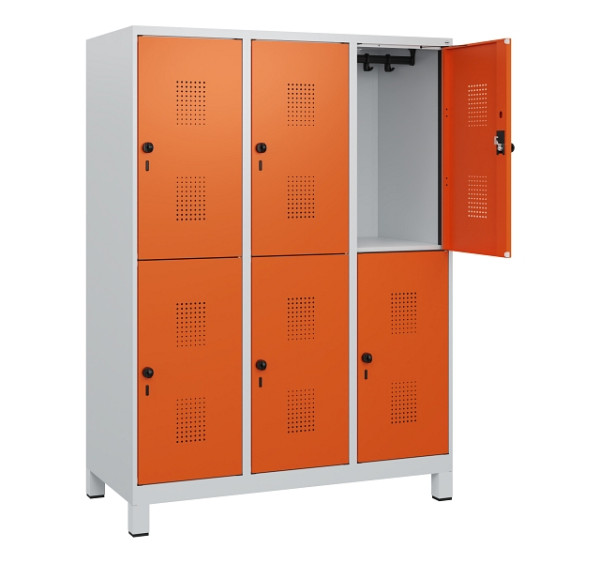 C+P Doppelstöckiger Spind Evolo PLUS, Füße, 6 Fächer, 1630x1200x500mm, 7035/2004, Drehriegel, 0493105-32 S10002