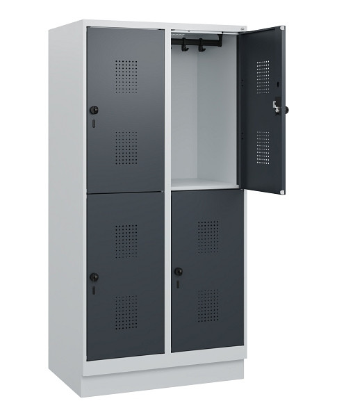 C+P Doppelstöckiger Spind Evolo PLUS, Sockel, 4 Fächer, 1630x800x500mm, 7035/701, Drehriegel, 0493205-22 S10012