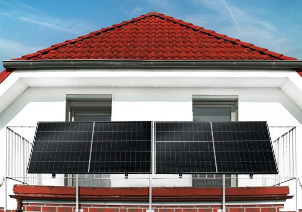 priwatt Solarmodule priBalcony Duo 90° - 600W Wechselrichter - 5m Schukokabel, DP1005001