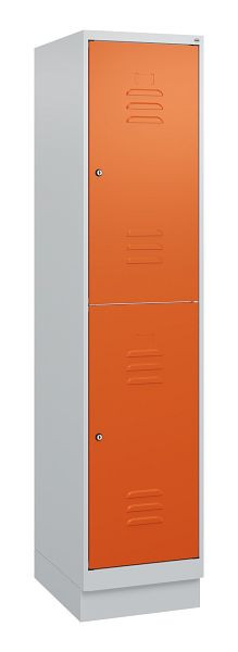 C+P Doppelstöckiger Spind Classic PLUS, Sockel, 1800x400x500mm, 7035/2004, Zylinderschlösser, 0803207-12 S10061