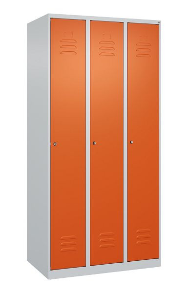C+P Umkleidespind Classic PLUS mit Mitteltrennwand, 3 Abteile, 1850x900x500mm, 7035/2004, Zylinderschlösser, 080000-30F S10031