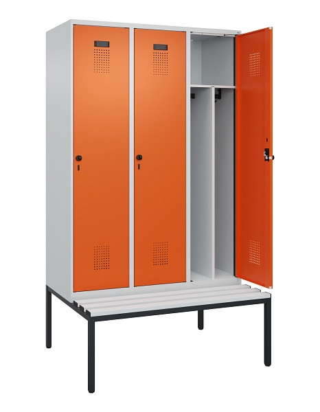C+P Spind Evolo PLUS, 3 Abteile, 2120x1200x815mm, 7035/2004, Haken 4, Drehriegel, Sitzfläche Kunststoff, Sitzbank, Trennwand, 0490507-32F S10056